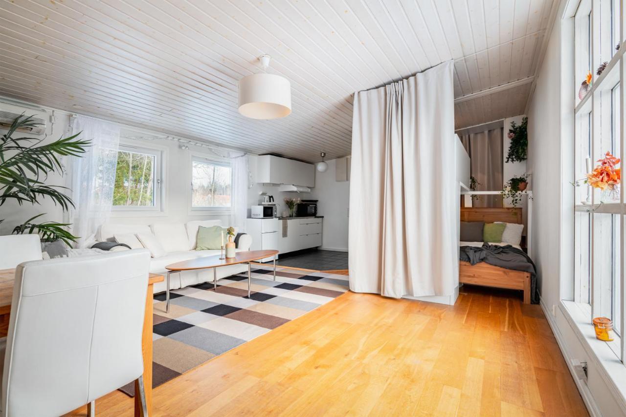 Theo & Lilis Countryside Apartment Örebro Exteriér fotografie